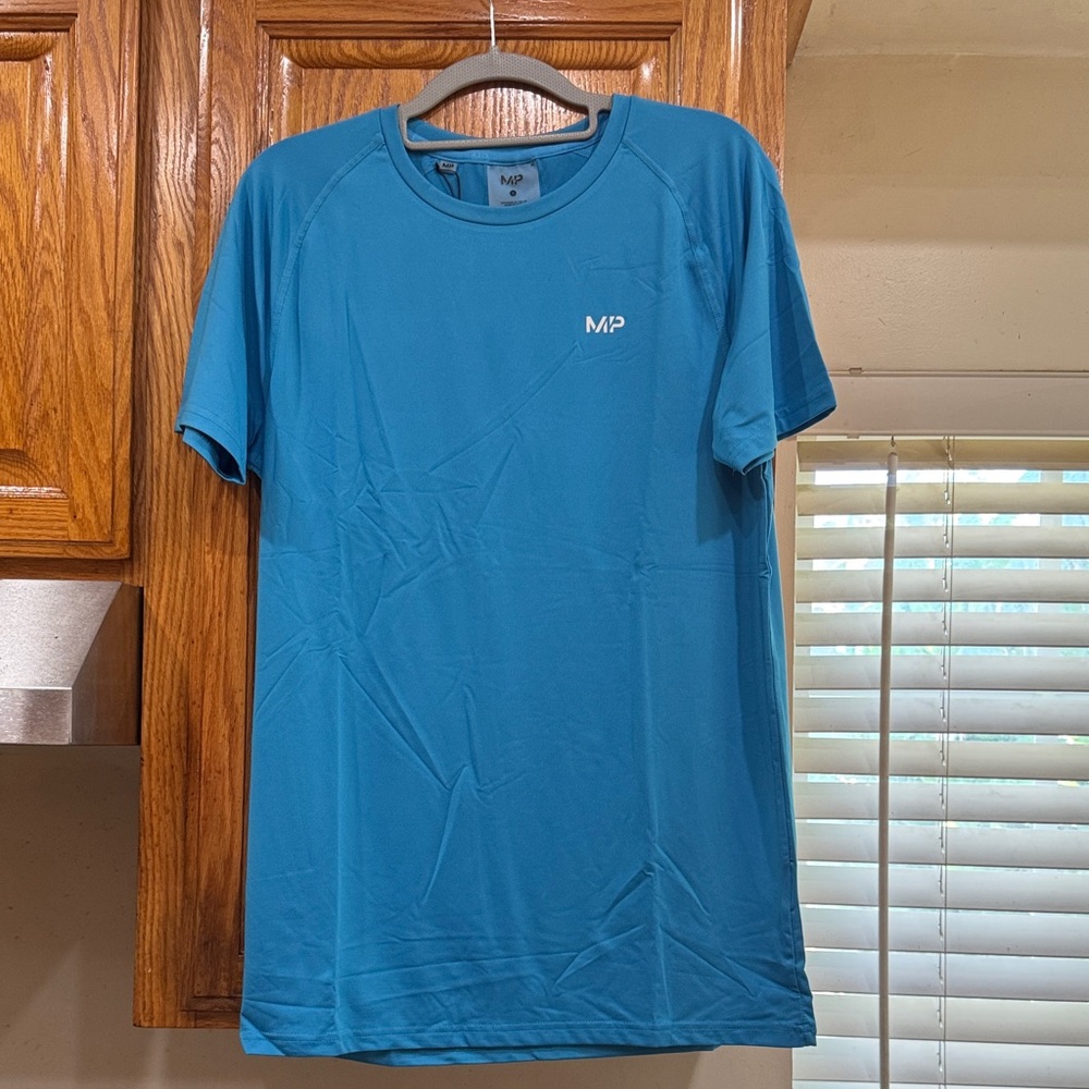 NWT Men's MyProtein Blue workout tee size SMALL (36-38)